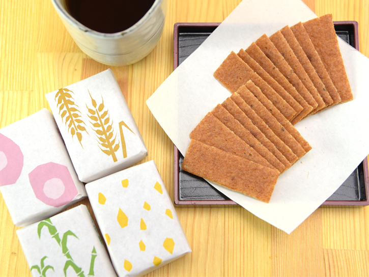 ごま松（ゴママツ）